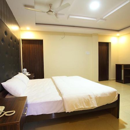 Hotel Bashyam Park Sriperumbudur Exterior photo
